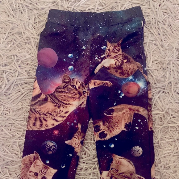 Funny 3D graphic jogger pants. High quality material, comfortable on the skin. - Picture 2 of 3